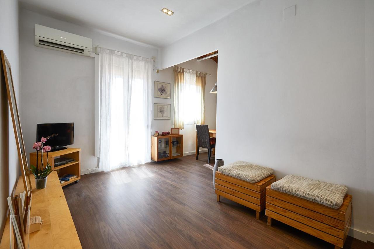 Arquimedes Apartment